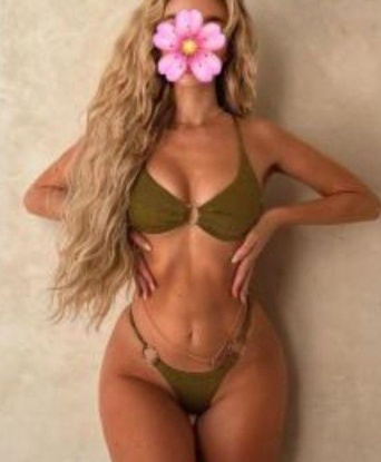 💋 Живу в самом сердце Москвы, великолепной столице, и готова подарить тебе незабываемые моменты страсти и наслаждения. Я знаю, что ты ищешь, и я обладаю всеми необходимыми навыками, чтобы удовлетворить тебя полностью. 💫
У меня есть все, что ты можешь пожелать: умение разговаривать, слушать, смеяться и быть твоей идеальной компаньонкой. Мои услуги настолько разнообразны, что ты никогда не будешь скучать со мной. Будь то классический секс, оральные ласки, ролевые игры или эксперименты - я сделаю все, чтобы ты почувствовался довольным и одновременно жаждущим еще больше. 🔥
Не забудь взглянуть на мои фото, чтобы увидеть, что тебя ожидает. Мои клиенты говорят, что я просто идеальна, и я уверена, что и ты останешься впечатлённым. 🌟
Я создана для тебя, чтобы исполнить твои самые сокровенные желания. Наслаждение снова станет твоим, когда ты окунешься в атмосферу наших встреч. Возлагай свои мечты на меня - и я сделаю все возможное, чтобы они стали реальностью. Когда мы будем вмести, моя единственная цель - ублажить тебя и удовлетворить все твои страсти. Жду тебя, чтобы наша встреча стала уникальным опытом, который ты никогда не забудешь. 💕 Мария